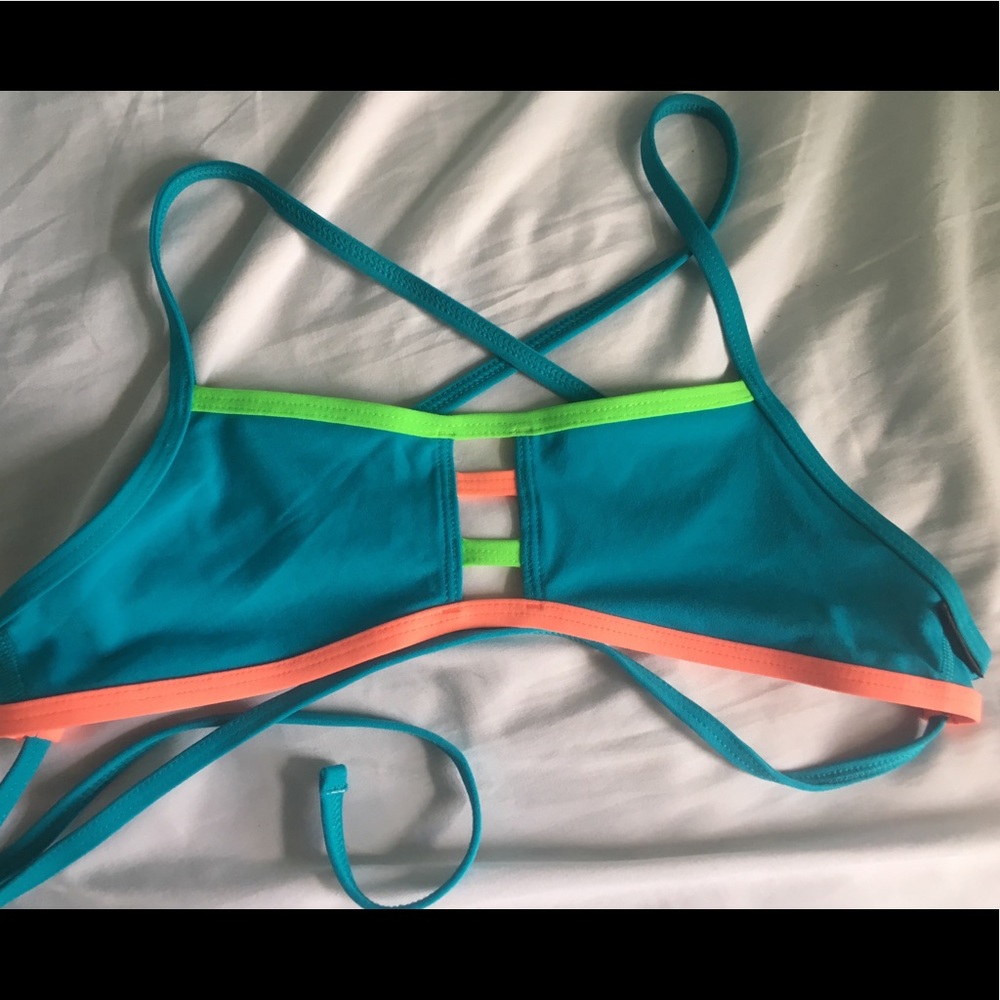 jolyn top